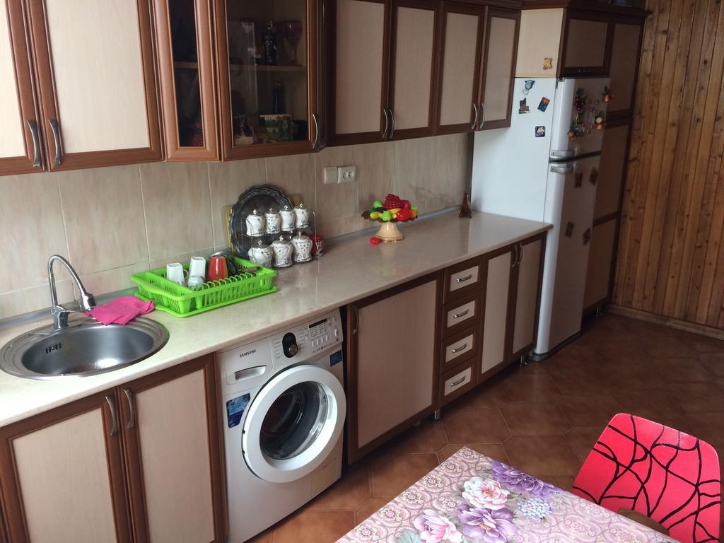 Guest House On Kostava 23 Kobuleti Esterno foto