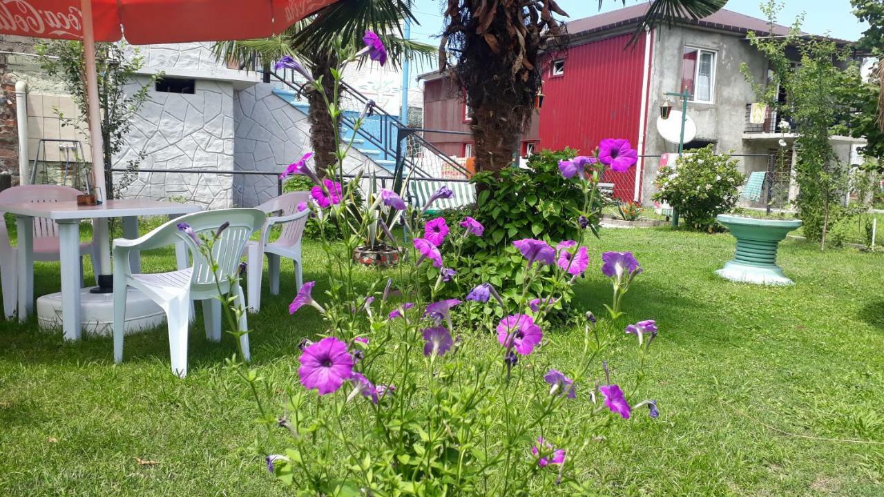 Guest House On Kostava 23 Kobuleti Esterno foto